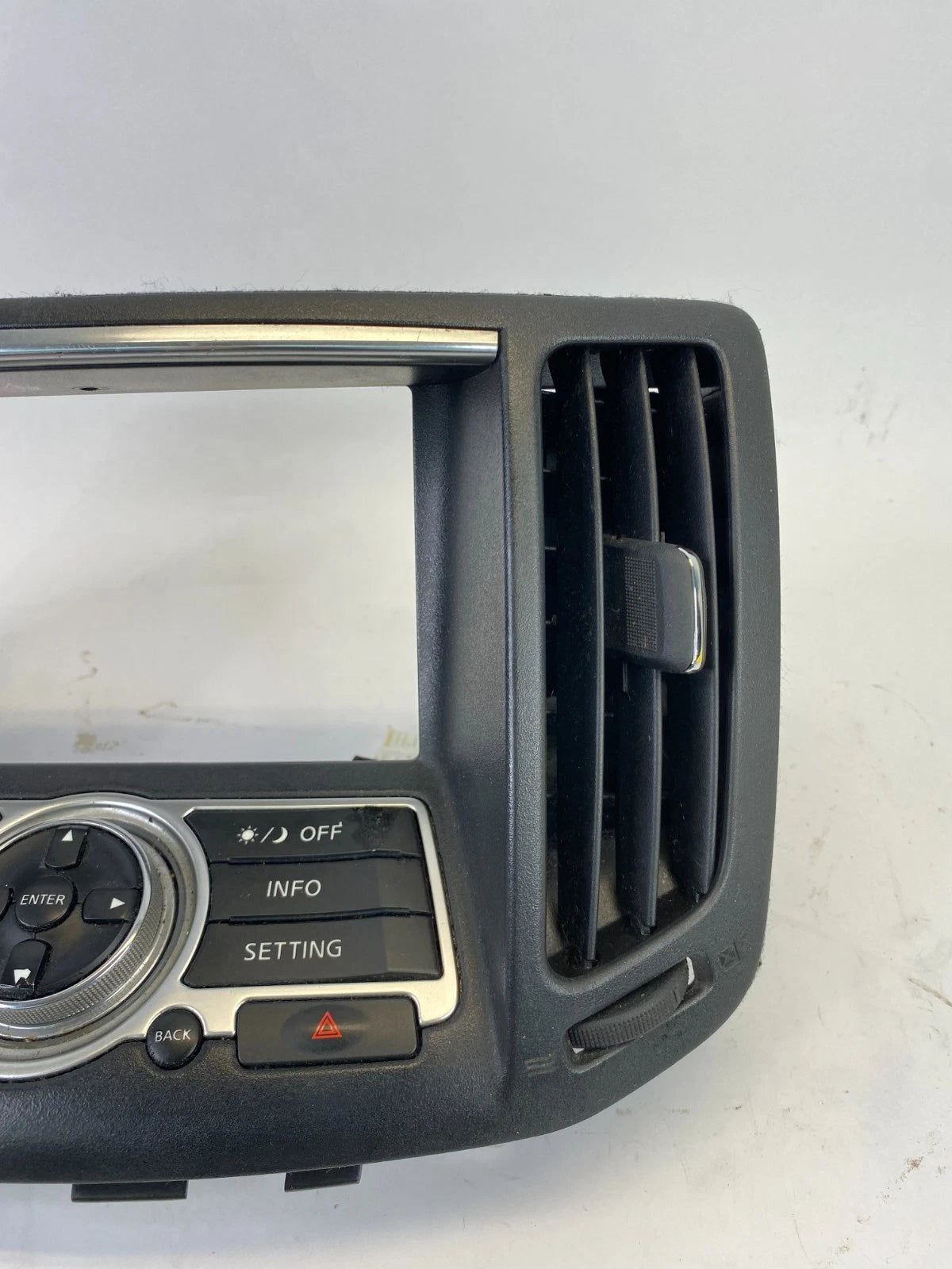 2007 2008 INFINITI G35 SEDAN FACEPLATE RADIO INFO DISPLAY CONTROL 28395JK60B OEM