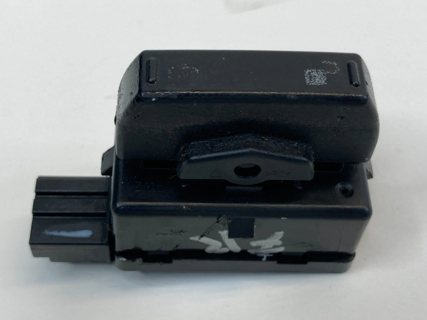 2008-2011 FORD FOCUS FRONT RIGHT DOOR LOCK CONTROL BUTTON SWITCH 6805-0036 OEM