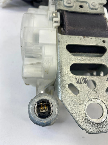 2009 2010 TOYOTA MATRIX FRONT RIGHT PASSENGER SIDE SEAT BELT RETRACTOR FR RH OEM