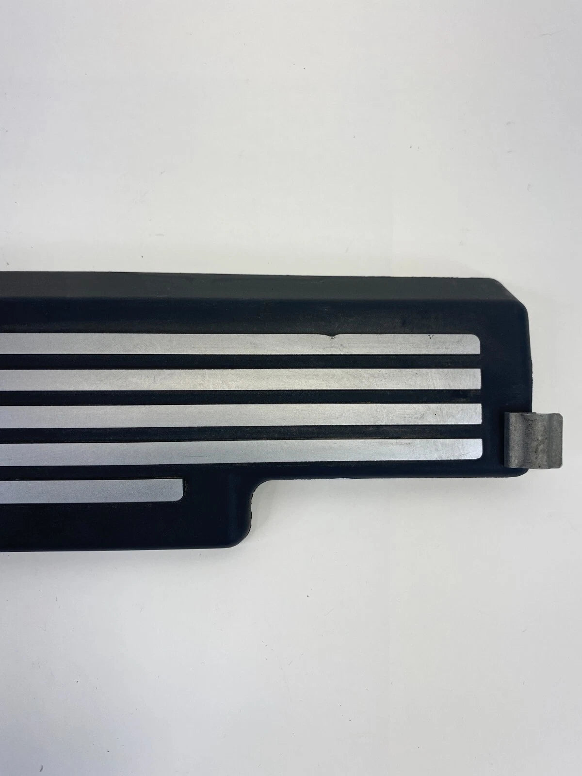 2009-2013 BMW 328I XDRIVE 3.0L L6 ENGINE AIR INTAKE MANIFOLD COVER OEM
