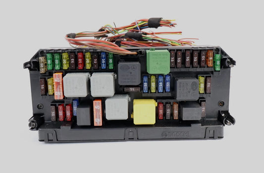 2014-2016 MERCEDES W212 E350 FRONT SAM FUSE BOX RELAY CONTROL MODULE A2129006924