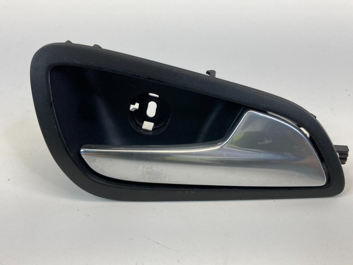 12-18 Ford Focus Front Right Side Door Interior Door Handle Assy AM51022600 OEM