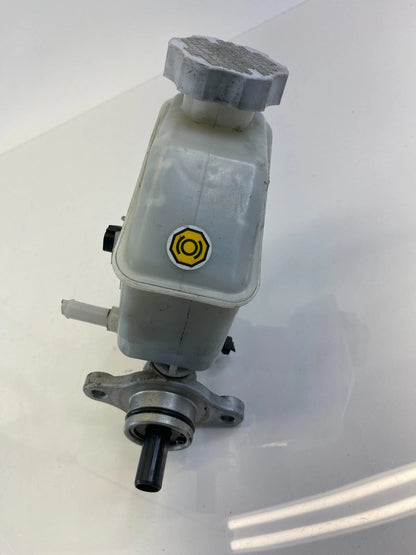 2006-2011 HYUNDAI ACCENT 1.6L BRAKE MASTER CYLINDER W/ FLUID TANK RESERVOIR OEM