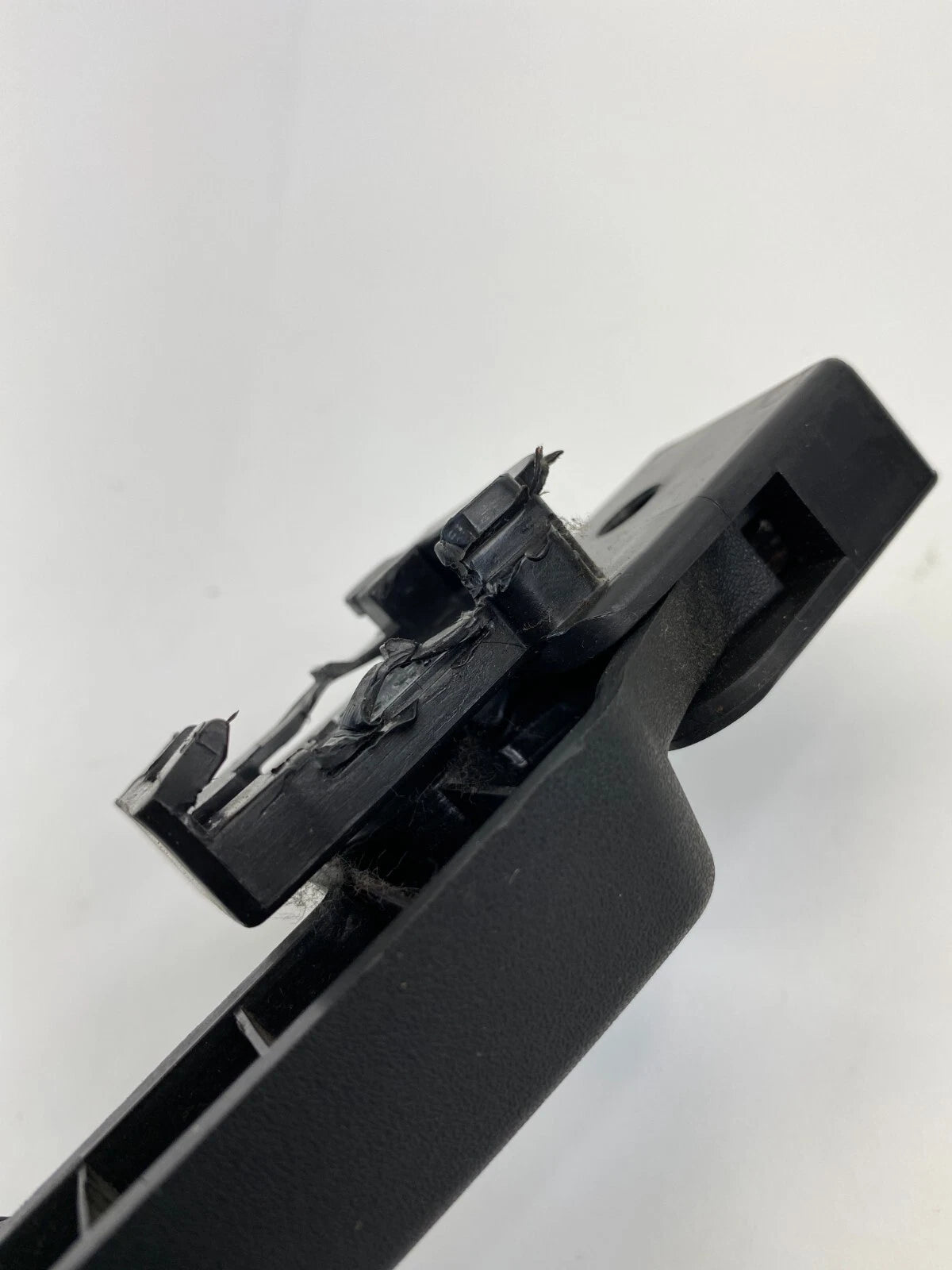 2011-2016 CHEVROLET CRUZE HOOD BONNET RELEASE HANDLE LEVER HOOD RELEASE HANDLE