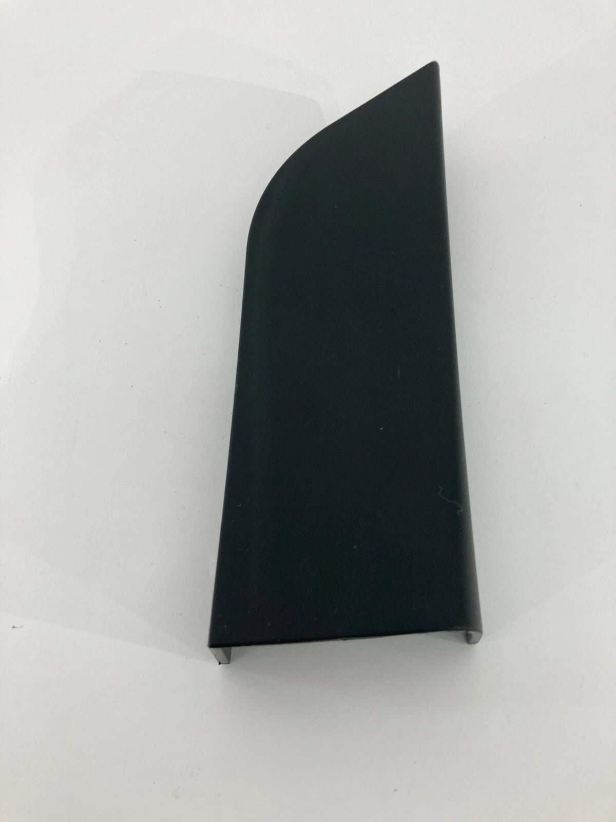 2009-2014 VOLKSWAGEN ROUTAN RIGHT PASSENGER SIDE INNER MIRROR BOLT COVER TRIM