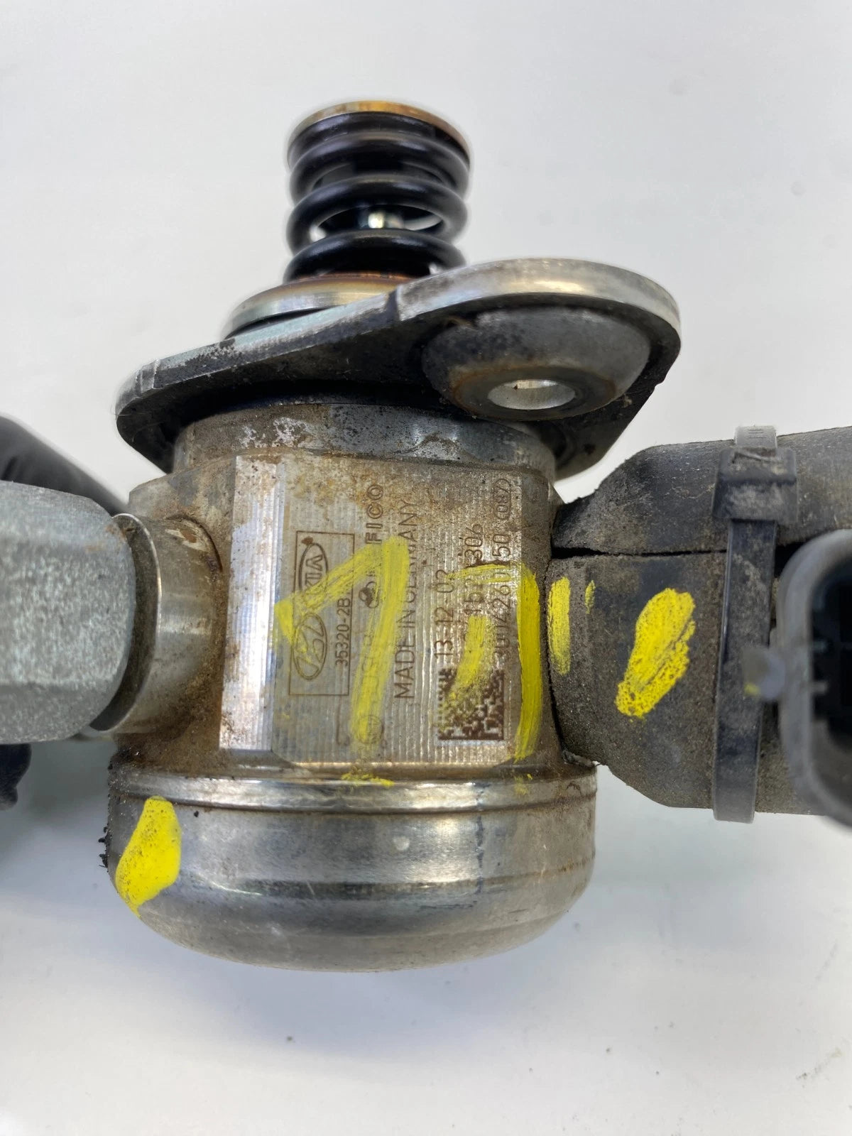 2013 2014 HYUNDAI ACCENT 1.6L ENGINE HIGH PRESSURE FUEL PUMP 35320-2B140 OEM