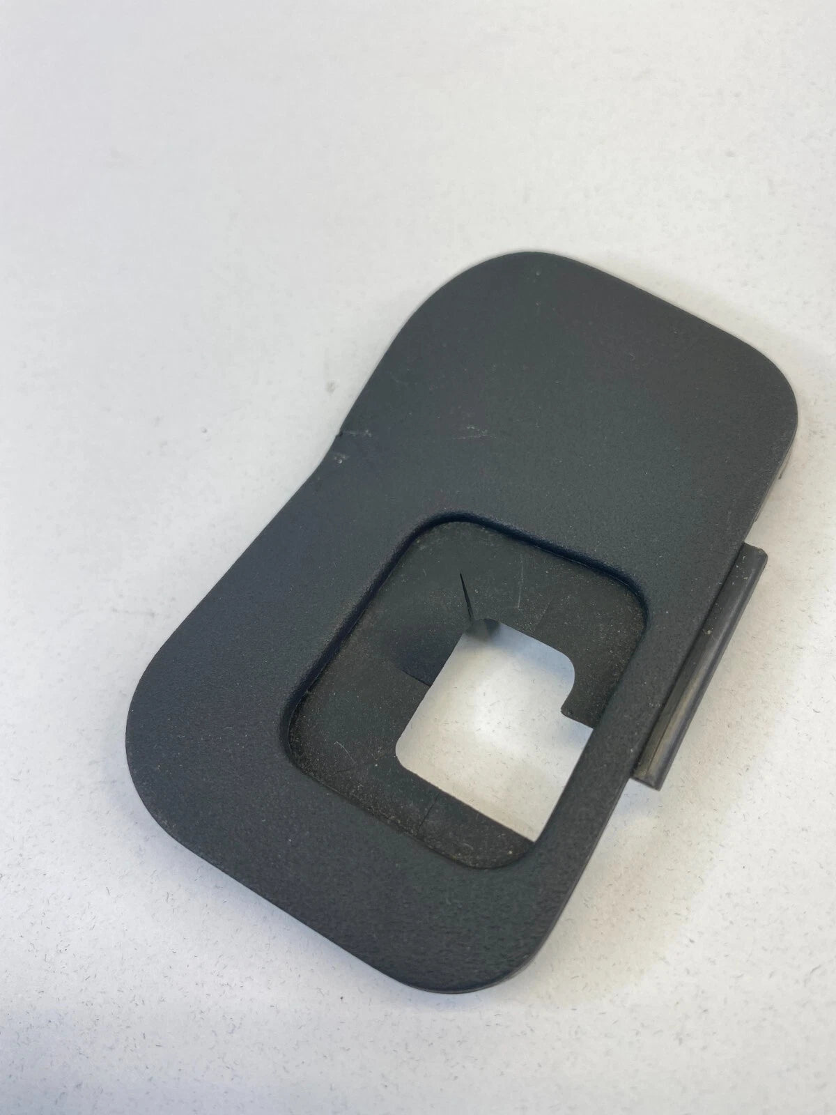 09-13 COROLLA 09 10 MATRIX STEERING WHEEL RIGHT HOLE COVER TRIM 45186-02110 USA