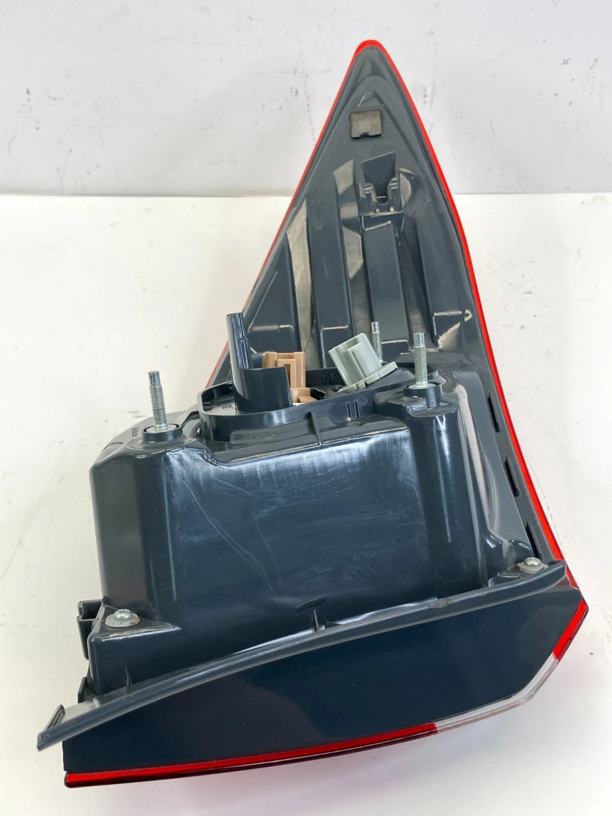 2014-2016 Toyota Corolla SEDAN Rear Right Side Tail Light Taillight Outer Lamp