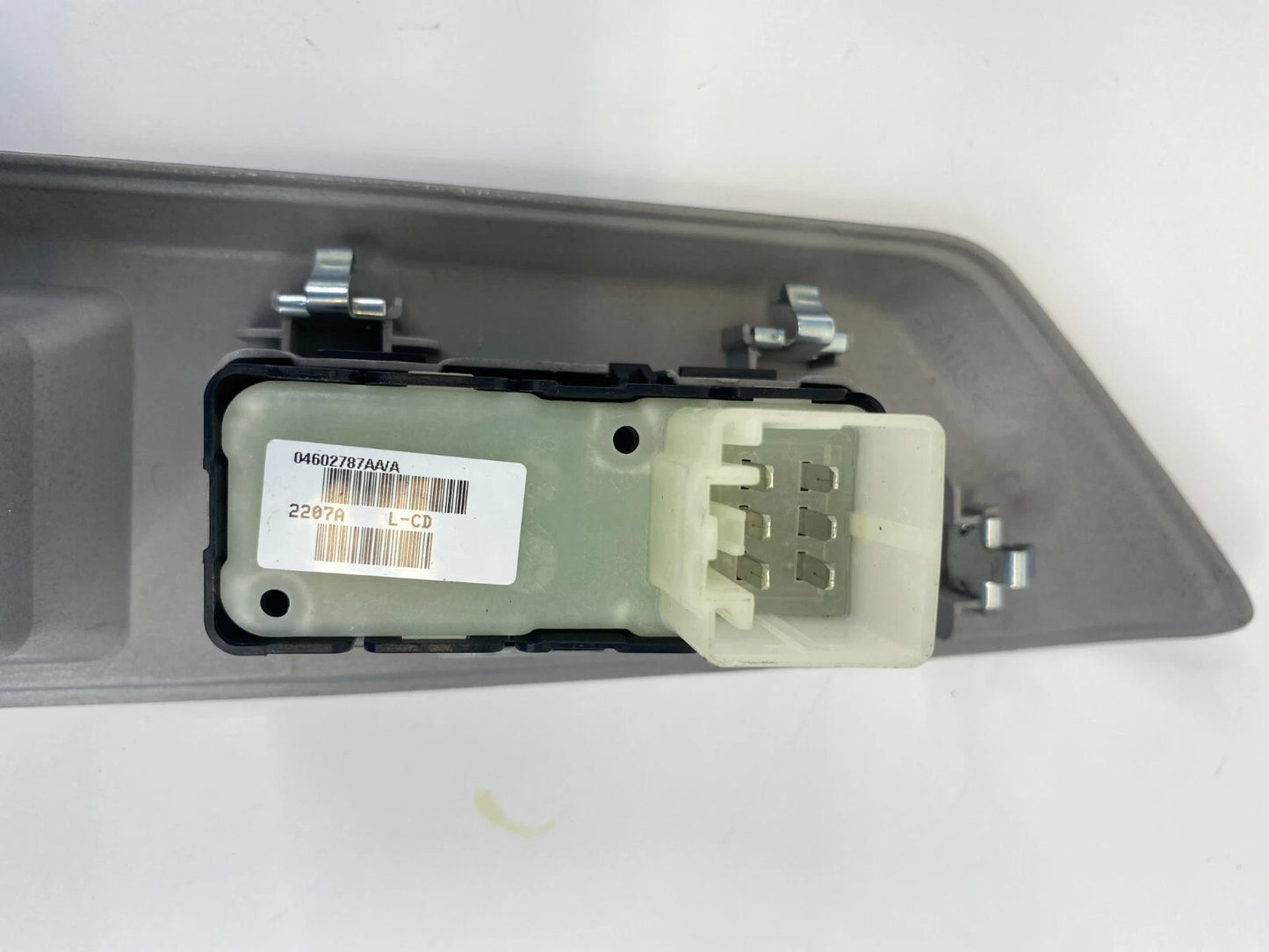 2008 2009 2010 DODGE AVENGER REAR LEFT BACK SIDE WINDOW BUTTON SWITCH W/ TRIM