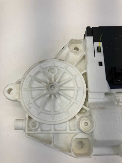2012-2019 Volkswagen Passat Front Right Side Power Window Motor 561959702 OEM