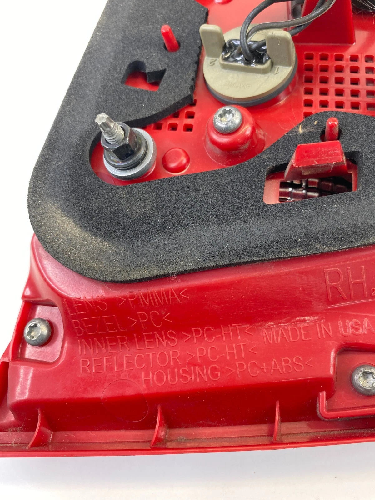 2013-2015 CHEVY MALIBU REAR RIGHT SIDE TAIL LIGHT INNER TAILLIGHT BRAKE LAMP OEM