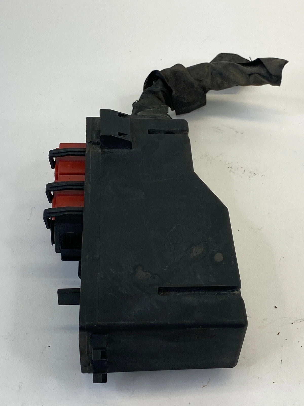 03-11 SAAB 9-3 SEDAN ENGINE FUSE BOX RELAY MODULE GROMMET BRACKET 12788777 OEM
