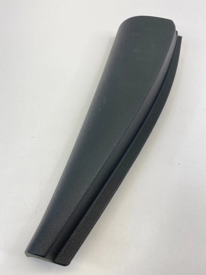 2009-2012 CHEVROLET TRAVERSE REAR LEFT DOOR INNER FRAME CORNER BEZEL 25852794