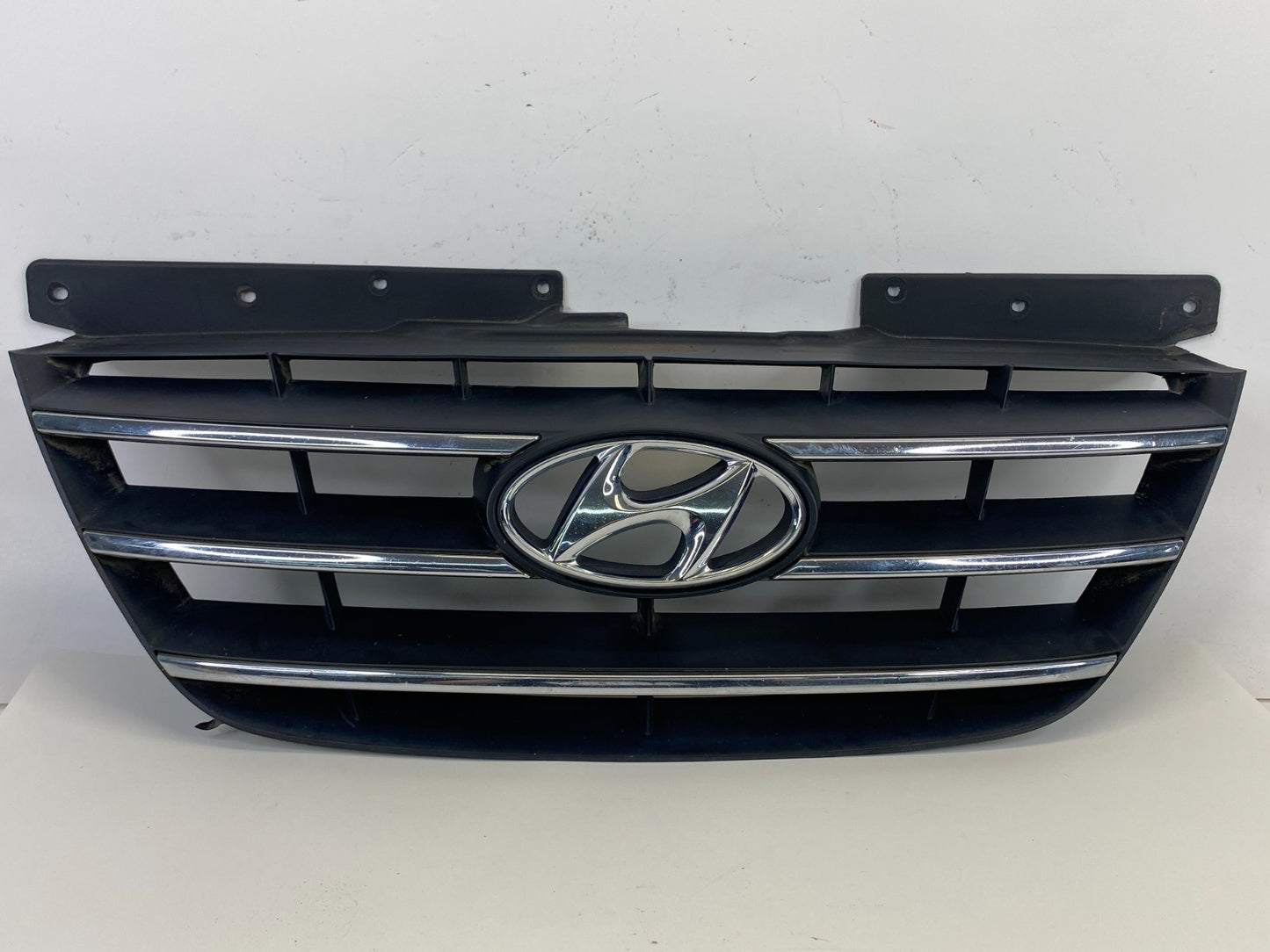 2009 2010 Hyundai Sonata Front Upper Grille Grill Molding W /Emblem 86350-3K600