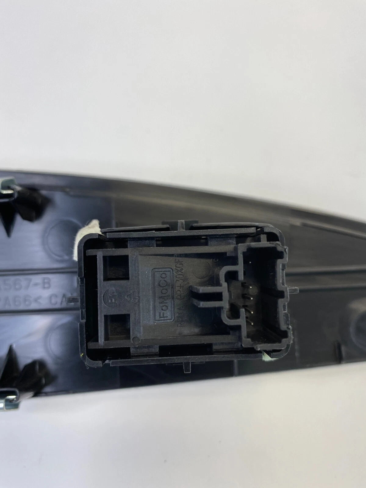 2013-2016 FORD FUSION REAR RIGHT SIDE DOOR WINDOW SWITCH TRIM OEM DS73-14A567-B