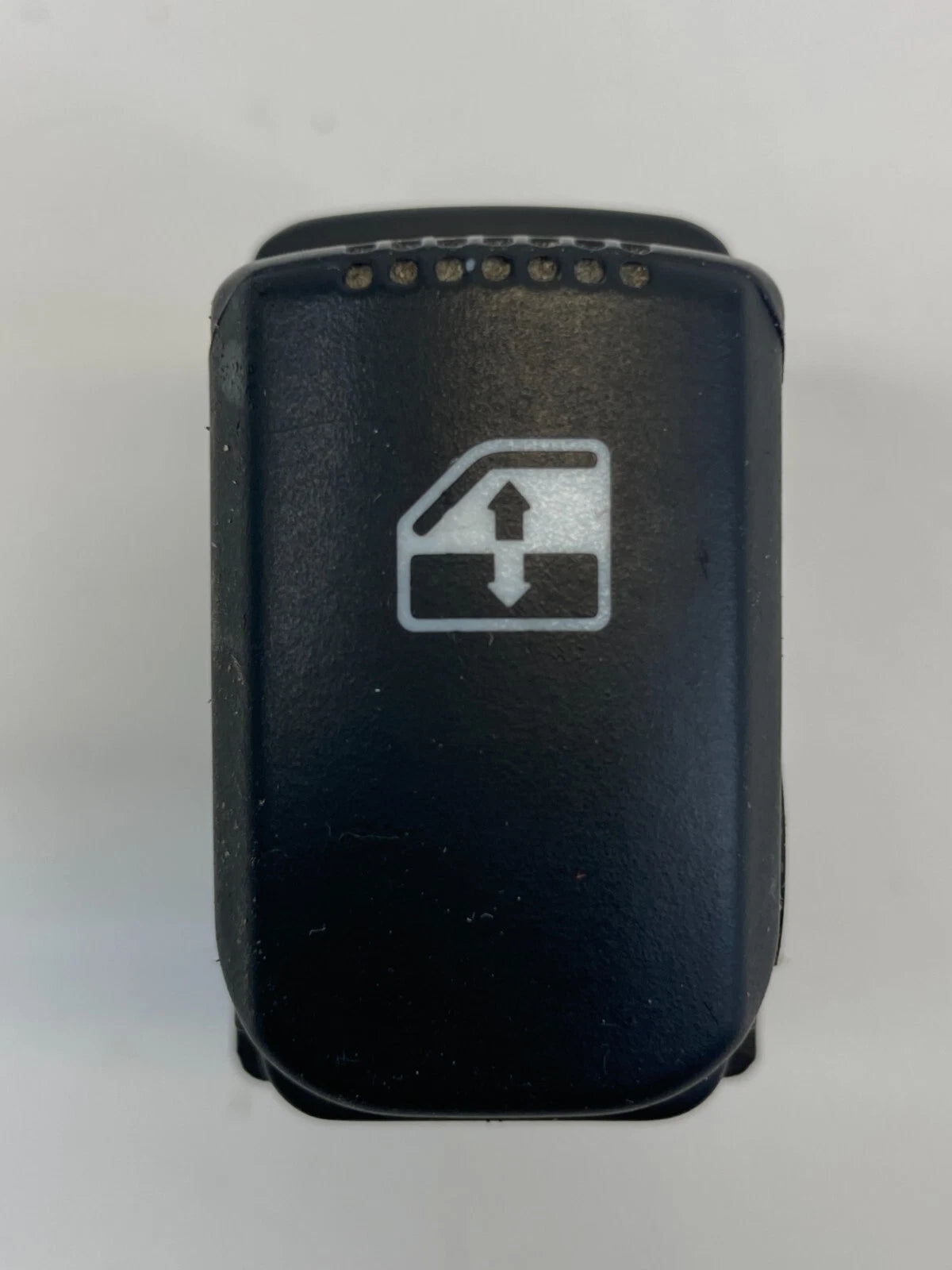 2007 2008 2009 HYUNDAI SANTA FE REAR PASSENGER SIDE WINDOW CONTROL SWITCH OEM