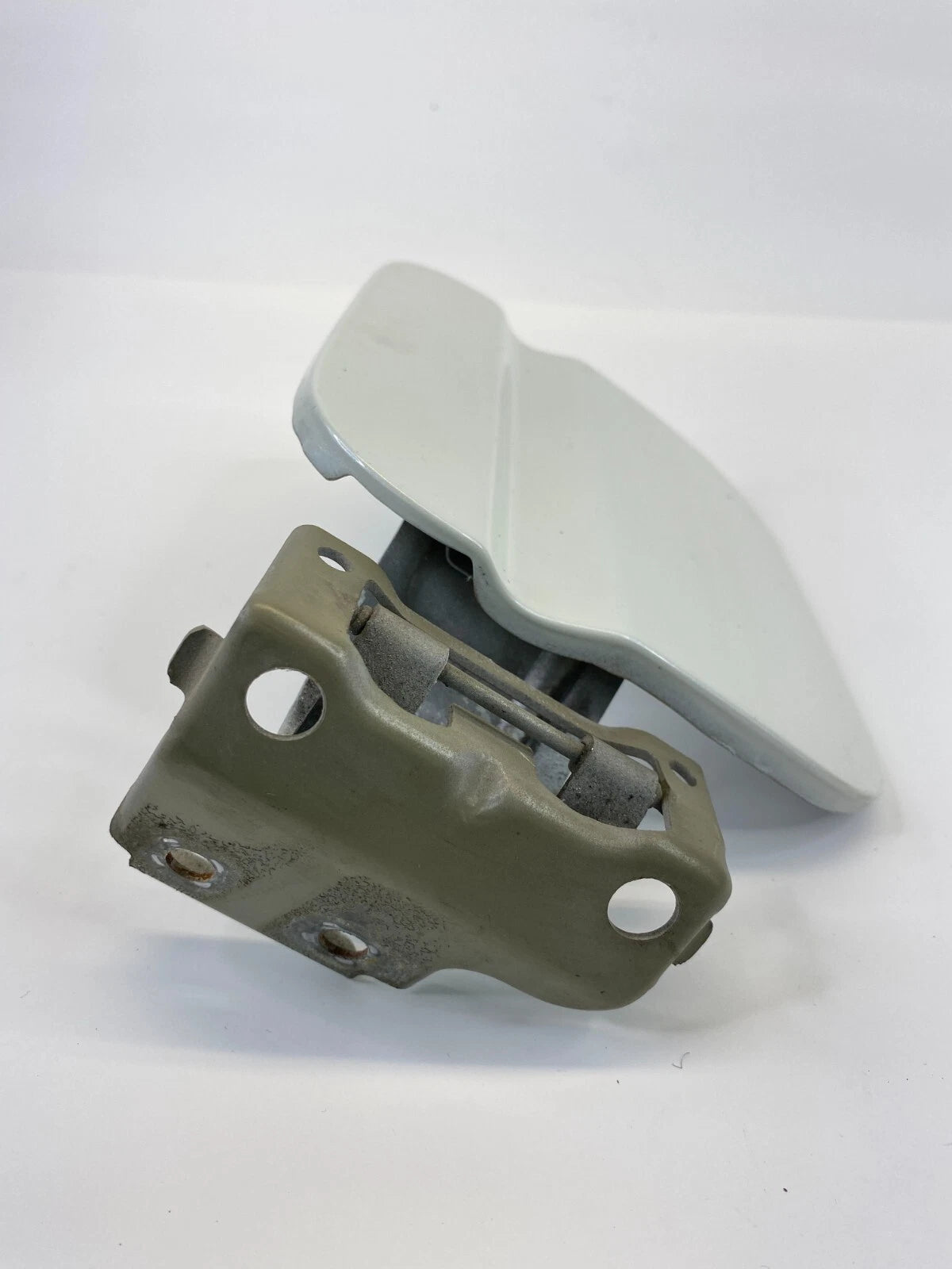04-08 ACURA TL SEDAN FUEL FILLER TANK GAS DOOR LID COVER NH603P WHITE DIAMOND