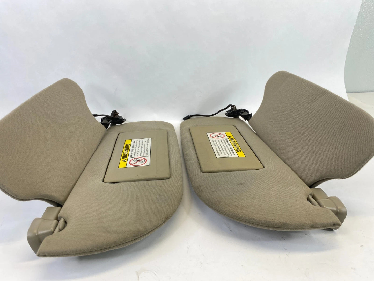2003 2004 LINCOLN TOWN CAR SUNVISOR ILLUMINATED SET PAIR LEFT & RIGHT BEIGE OEM