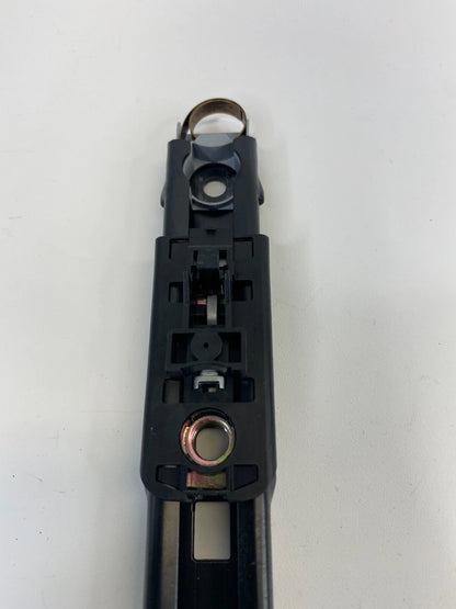 03 04 05 06 MERCEDES-BENZ E500 FRONT RIGHT SEAT BELT HEIGHT ADJUSTER A2118600088