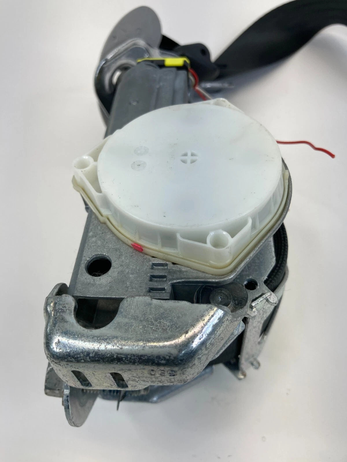 2013-2018 HYUNDAI SANTA FE SPORT FRONT RIGHT PASSENGER SEAT BELT RETRACTOR OEM