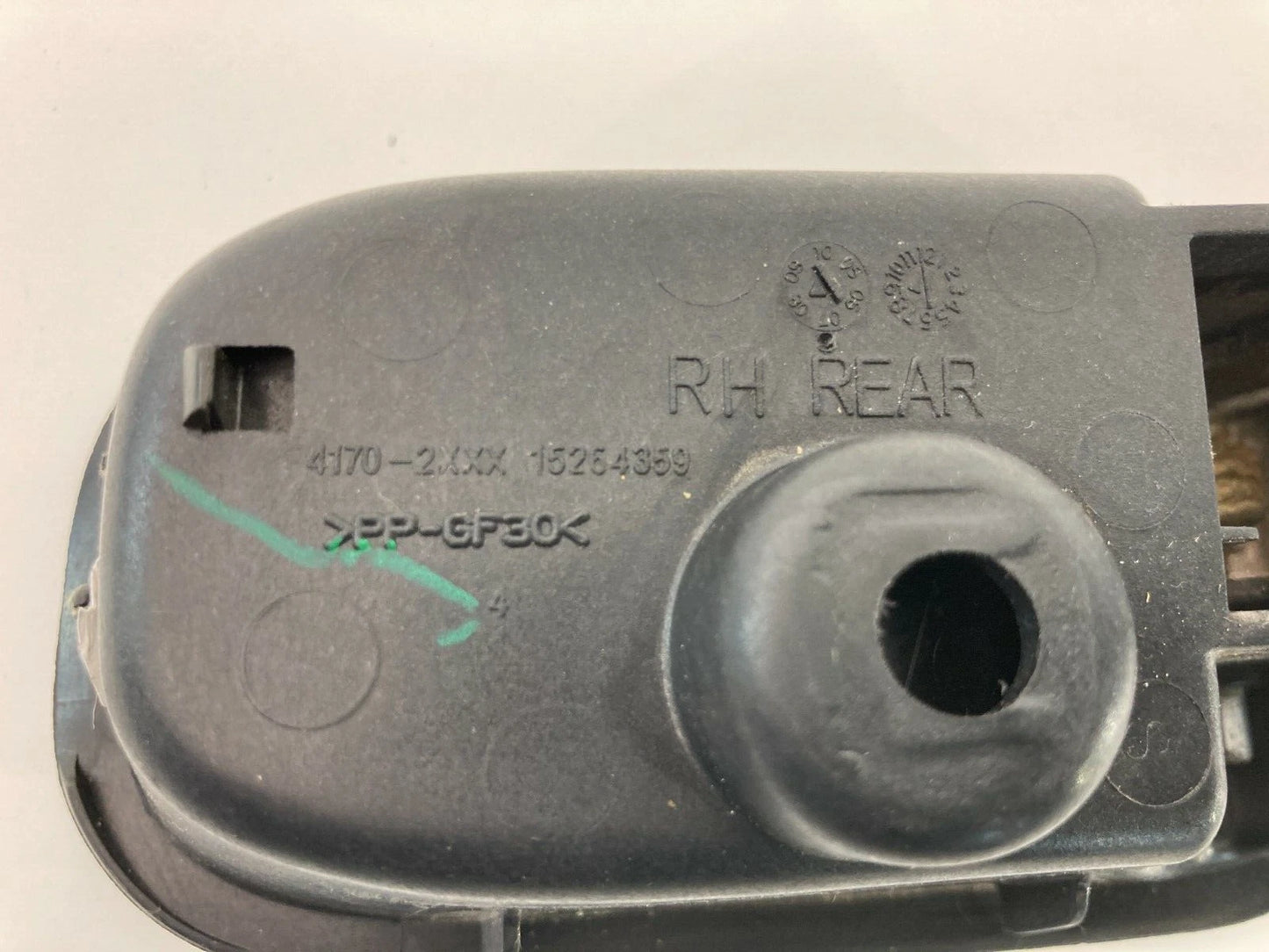 2007-2009 SATURN AURA REAR RIGHT PASSENGER INNER DOOR HANDLE ASSEMBLY 15264359