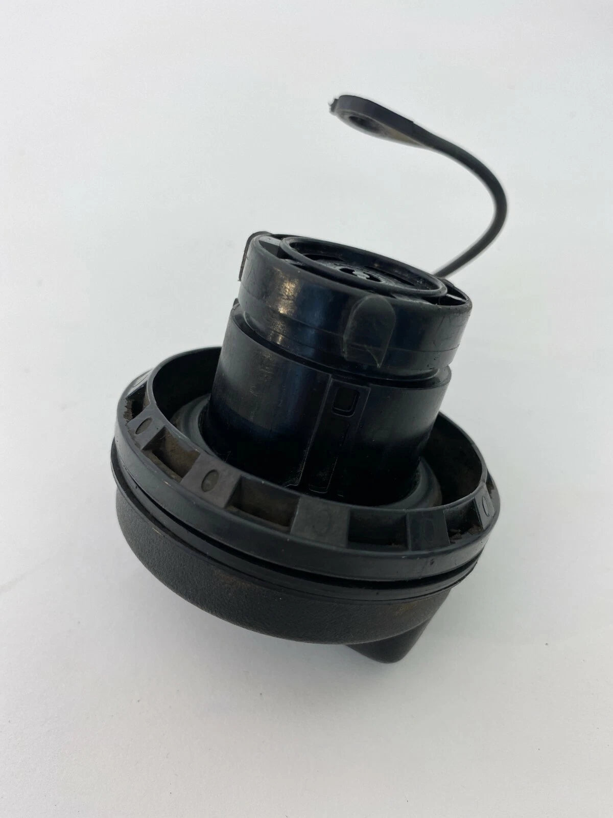 2000-2005 LINCOLN LS 3.0L SEDAN FUEL FILLER FILL TANK GAS CAP COVER LID OEM
