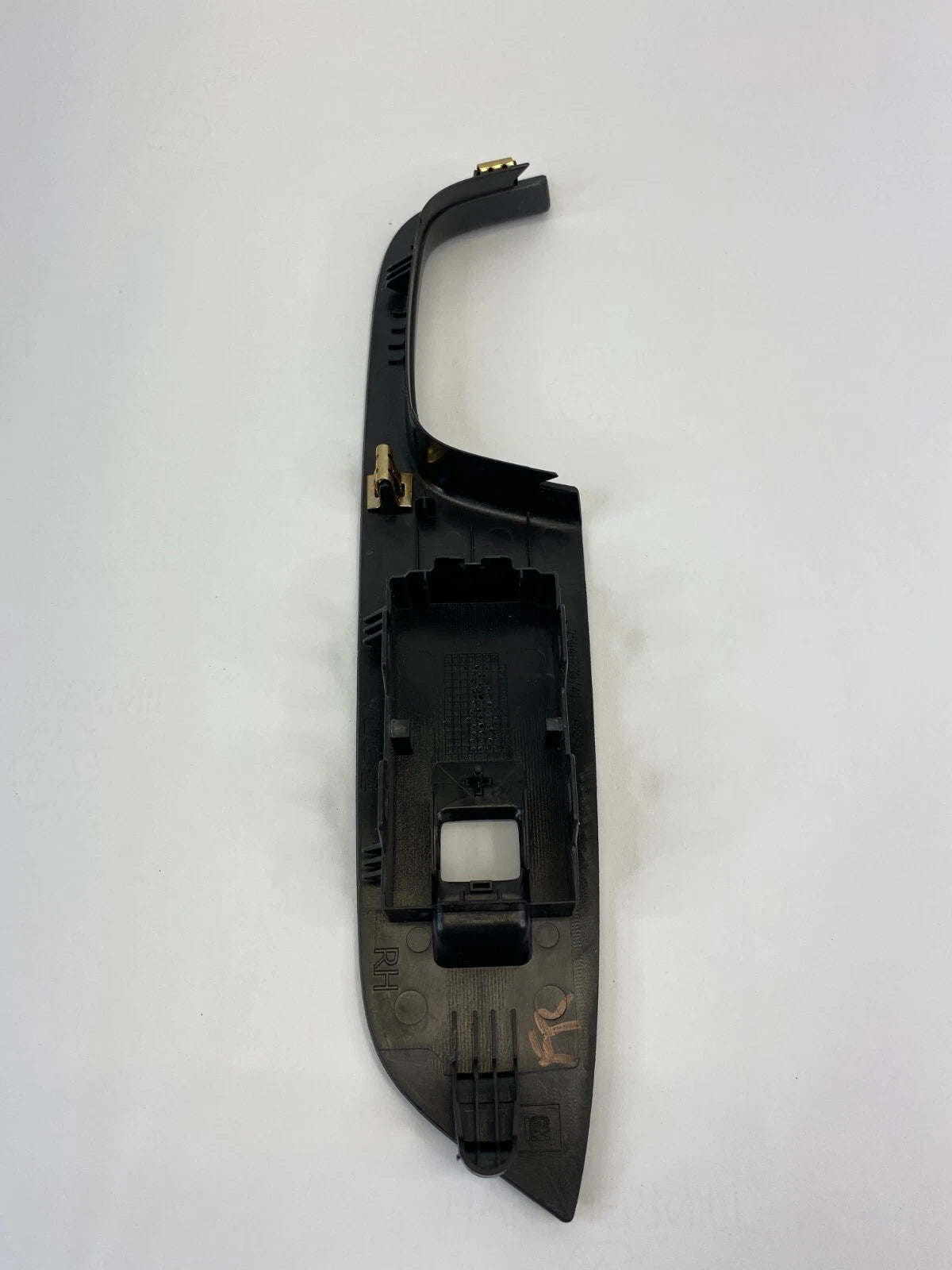 2010-2017 CHEVROLET EQUINOX FRONT RIGHT SIDE DOOR WINDOW SWITCH BEZEL 25946839