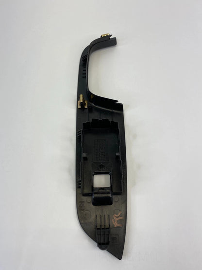 2010-2017 CHEVROLET EQUINOX FRONT RIGHT SIDE DOOR WINDOW SWITCH BEZEL 25946839