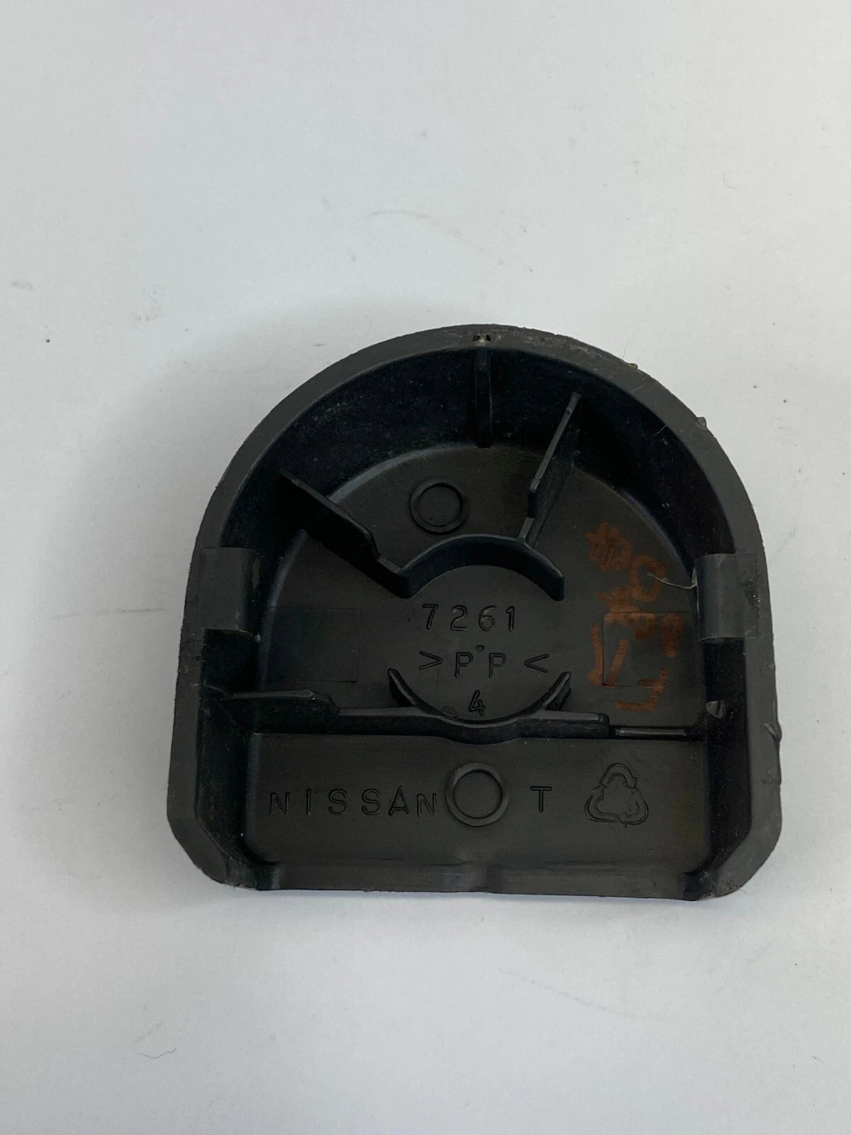 2005-2007 NISSAN XTERRA FRONT RIGHT SEAT BELT ANCHOR COVER TRIM CAP PANEL OEM
