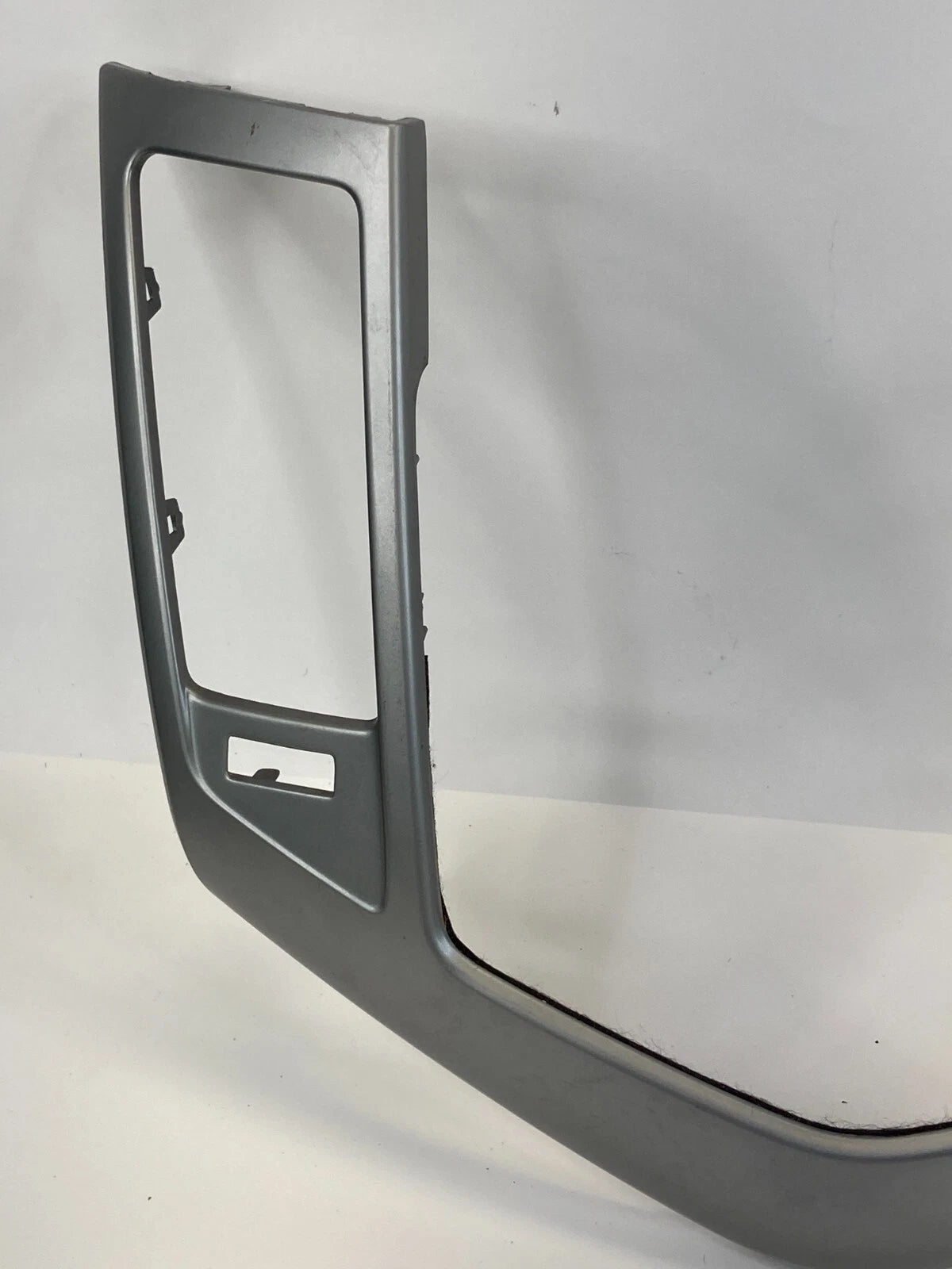 2011-2016 CHEVROLET CRUZE DASH RADIO SURROUND TRIM BEZEL PANEL 94567907 OEM