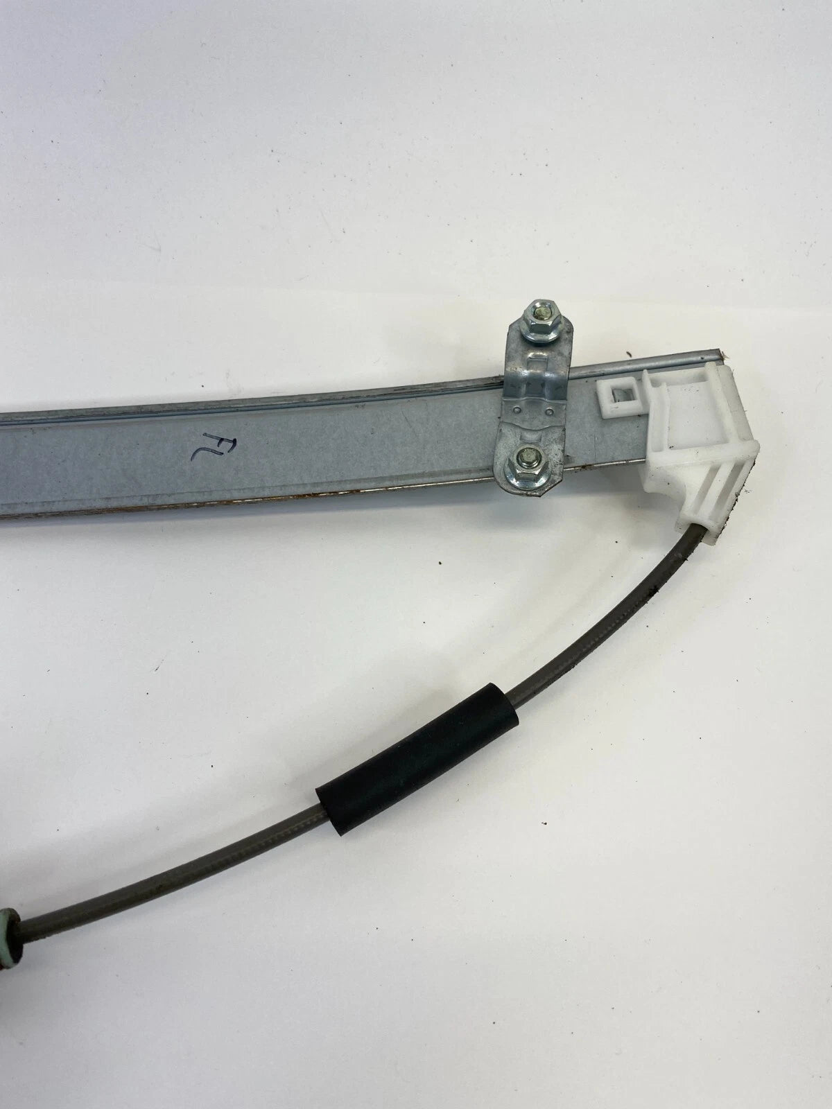 2006-2011 HYUNDAI ACCENT SEDAN FRONT LEFT DRIVER WINDOW REGULATOR ASSEMBLY