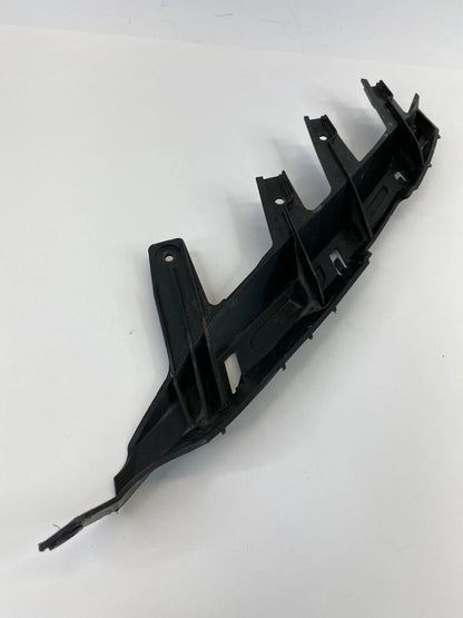 2013-2015 CHEVROLET MALIBU FRONT RIGHT HEADLIGHT RETAINER BRACKET OEM 20809852