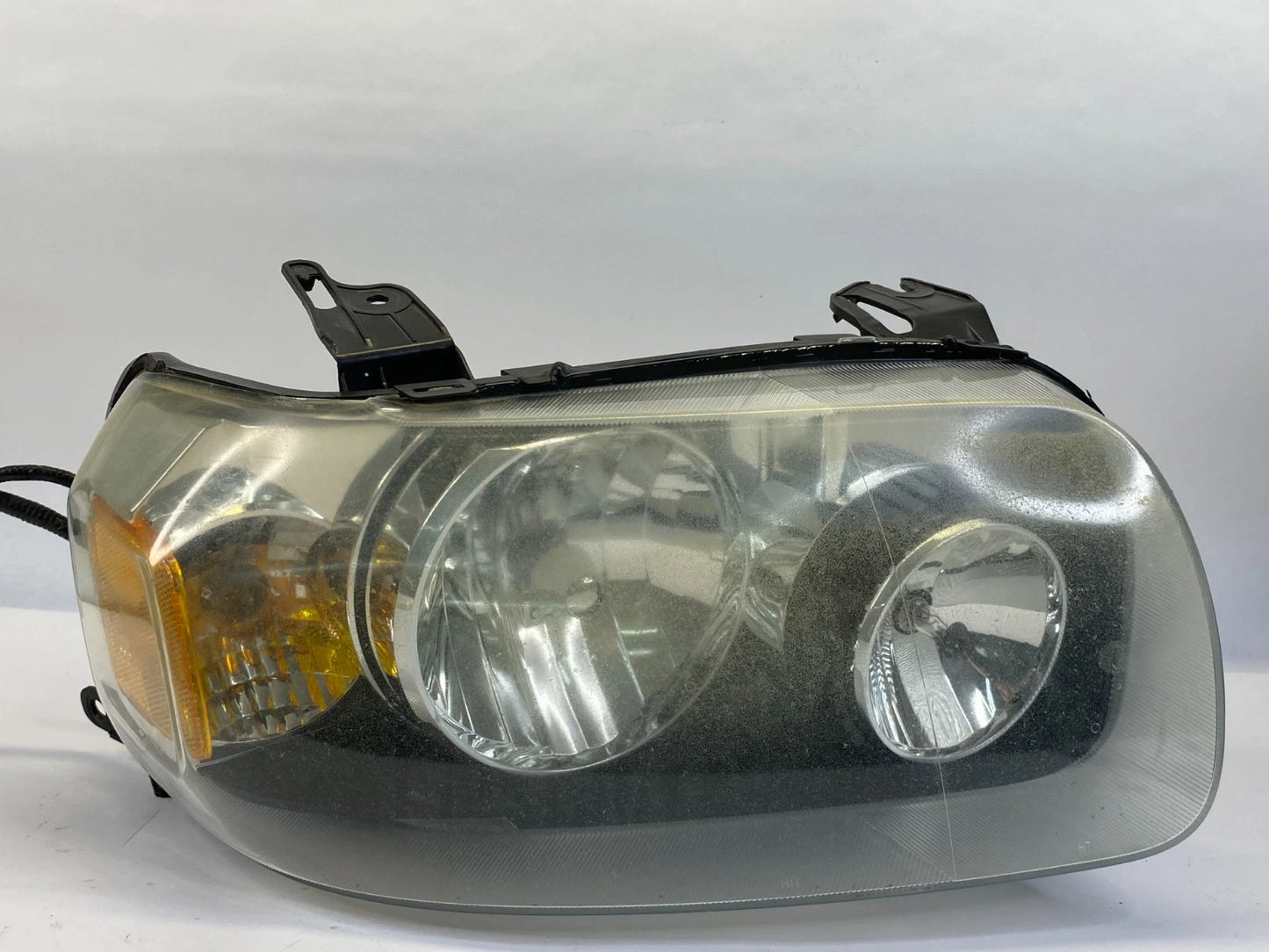 2005-2007 FORD ESCAPE FRONT RIGHT HEADLIGHT HEADLAMP 5L8X-13C199-AF OEM FACTORY