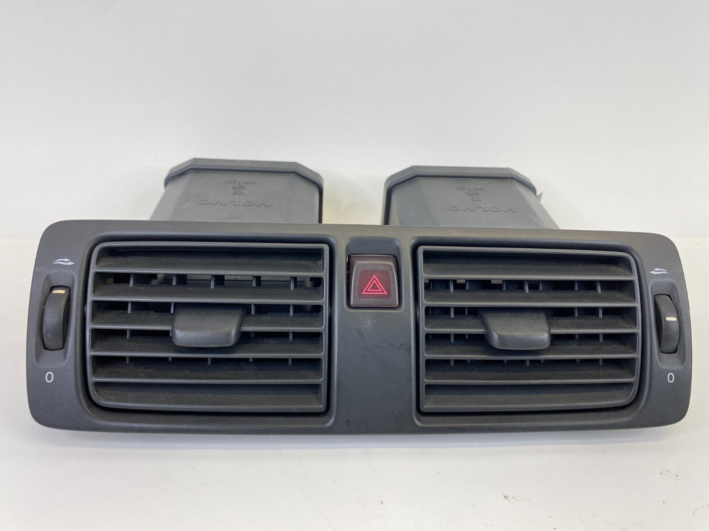 2004-2007 Volvo S40 Center Dash AC Air Vent Grille Duct W/ Hazard Switch OEM