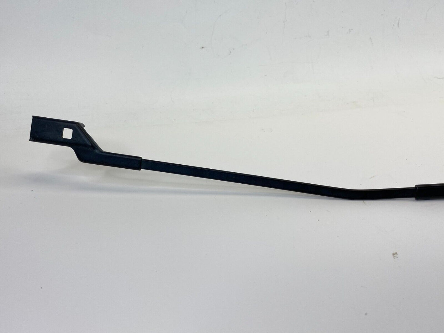 09-12 Volkswagen CC SEDAN Front Right Passenger Side Windshield Wiper Arm OEM