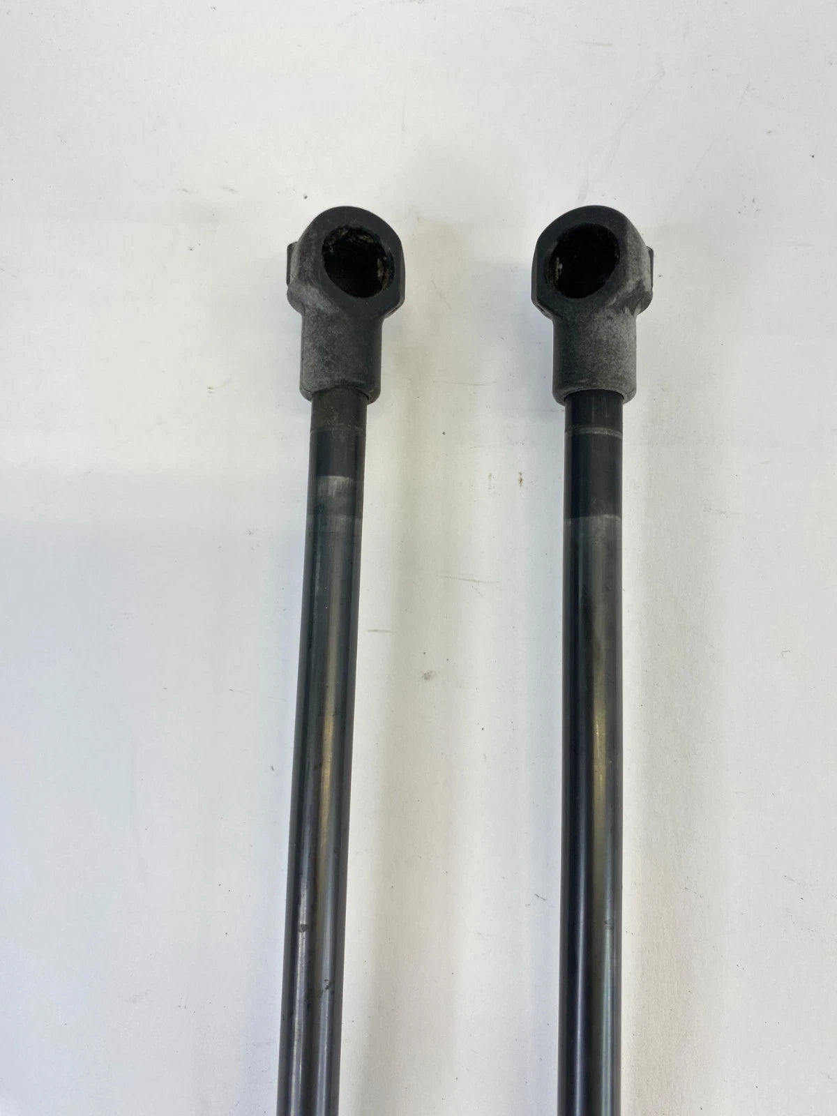 2009-2012 BMW 328i XDRIVE HOOD SHOCK STRUT LIFT SUPPORT PAIR SET 7129190 OEM
