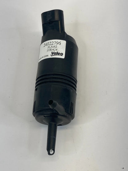 2005-2011 CADILLAC STS FRONT WINDSHIELD WIPER WASHER PUMP 24022796 OEM