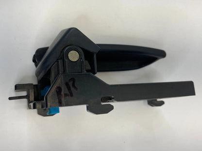 2006-2011 HYUNDAI ACCENT SEDAN REAR RIGHT INNER DOOR HANDLE 82620-1E000 OEM