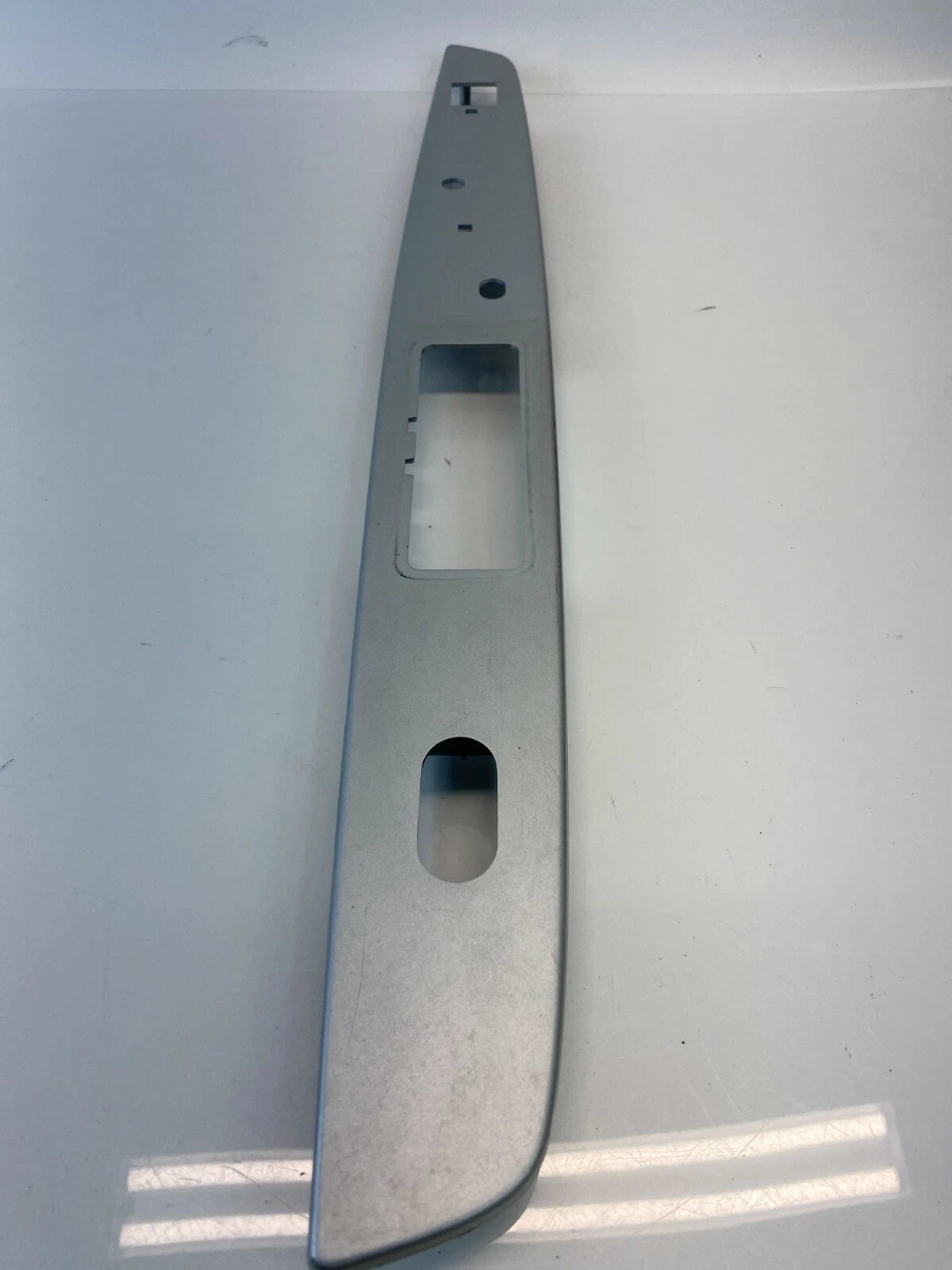 05-07 MERCURY MARINER REAR RIGHT WINDOW SWITCH BEZEL PANEL TRIM 5E6X-14A567-ABW