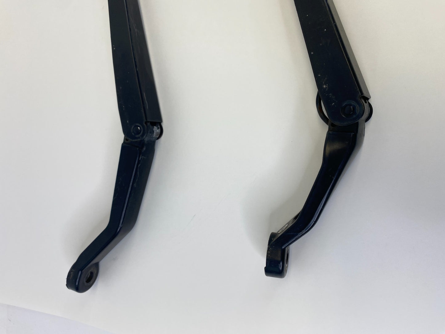 2001-2005 Honda Civic Front Left & Right Windshield Wiper Arm Pair Set OEM