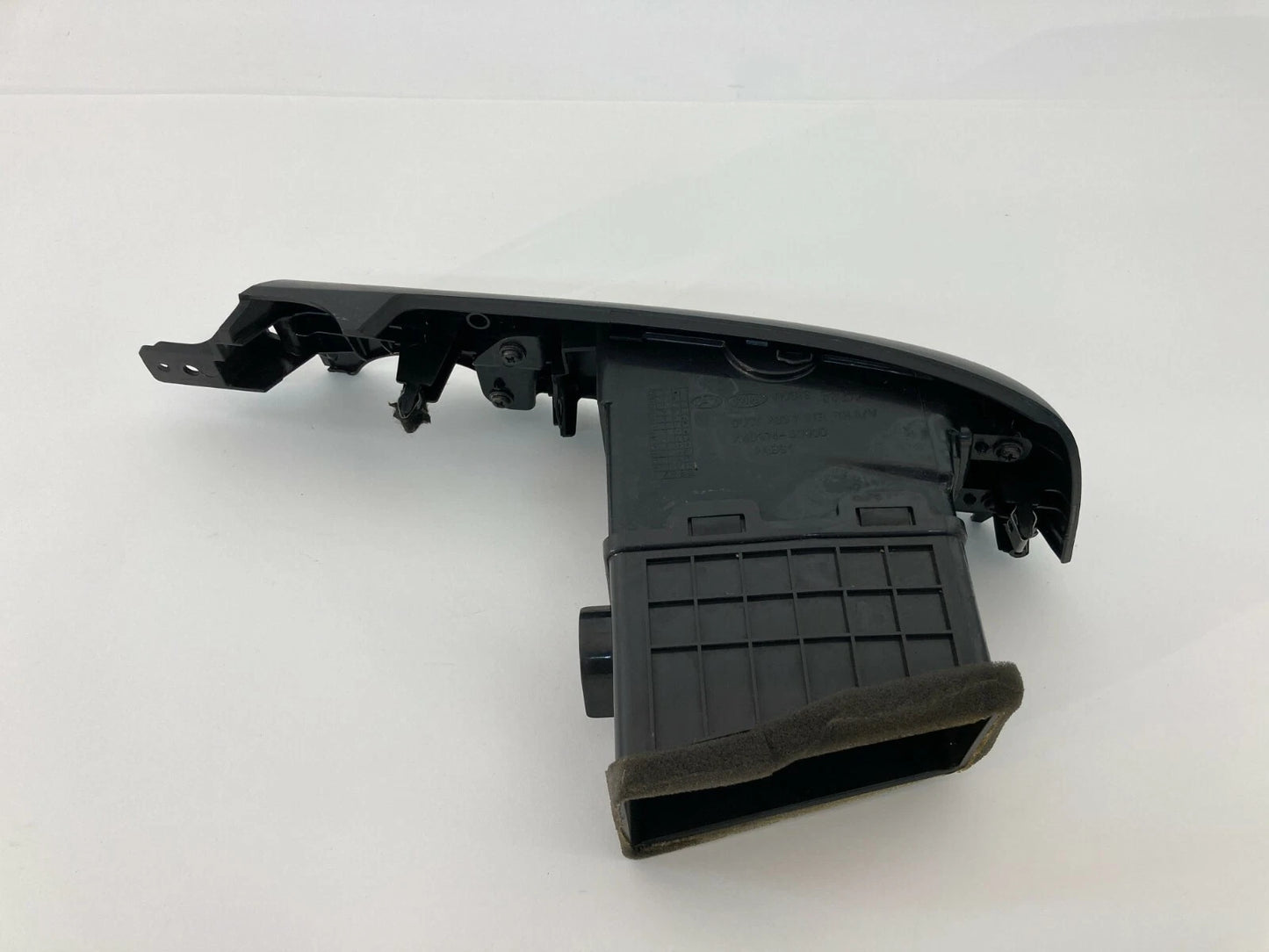 2007 2008 HYUNDAI ENTOURAGE CENTER DASH RIGHT SIDE AC AIR VENT X4D974-4000 OEM