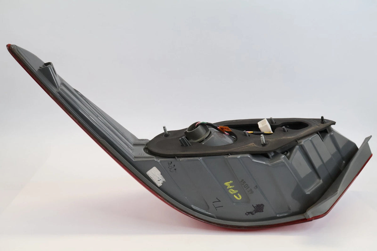 2015-2017 HYUNDAI ACCENT SEDAN LEFT DRIVER SIDE TAIL LIGHT TAILLIGHT OEM FACTORY