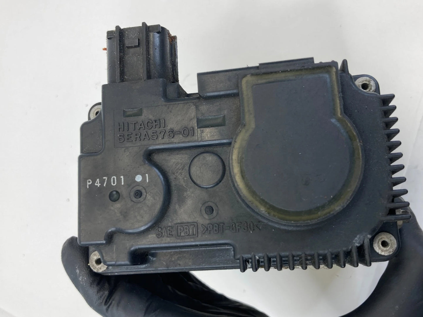 03 04 05 06 07 INFINITI G35 3.5L AT THROTTLE BODY VALVE ASSEMBLY SERA576-01 OEM