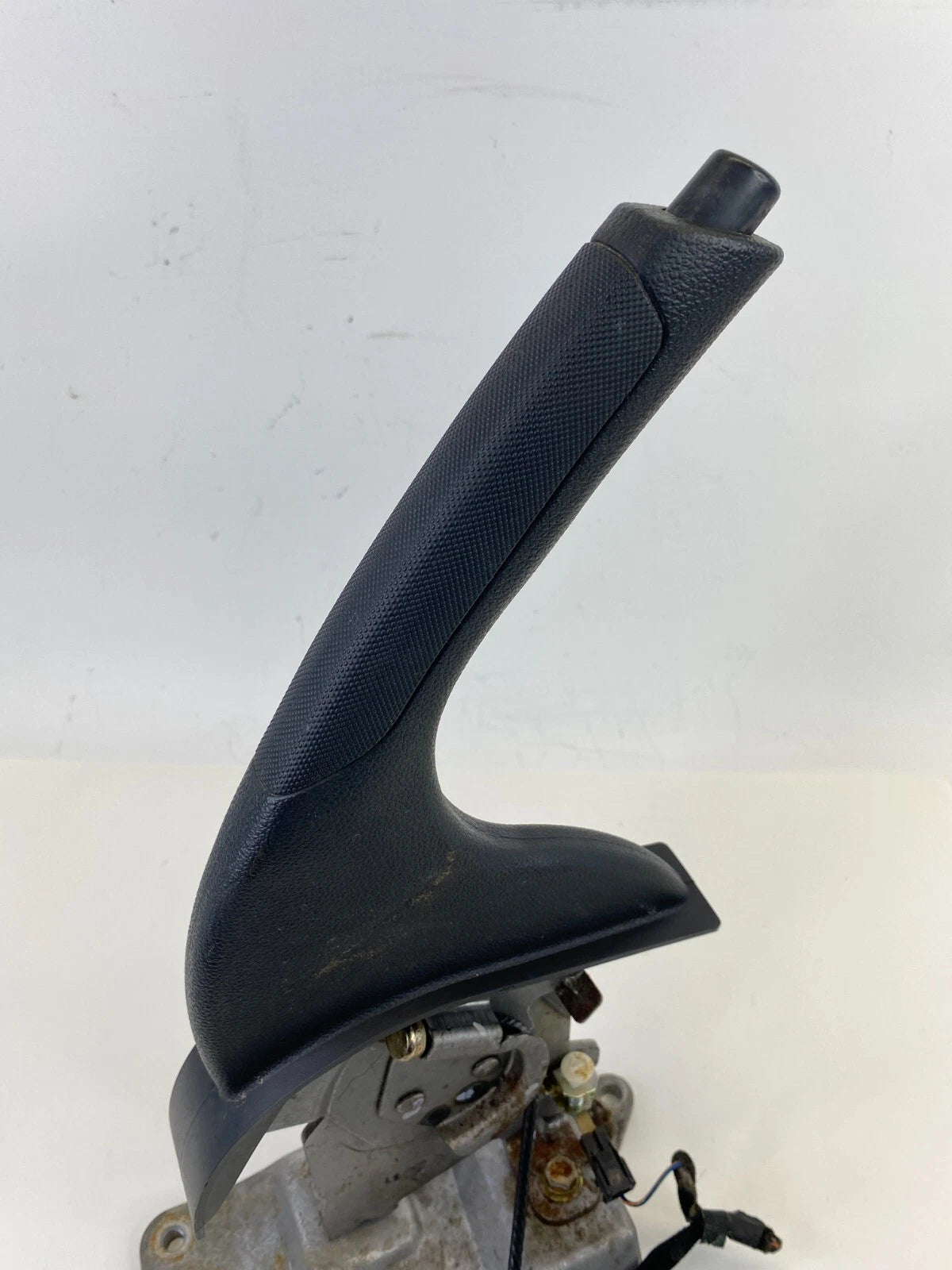 2005-2010 KIA SPORTAGE PARKING EMERGENCY BRAKE HANDLE LEVER ASSEMBLY OEM