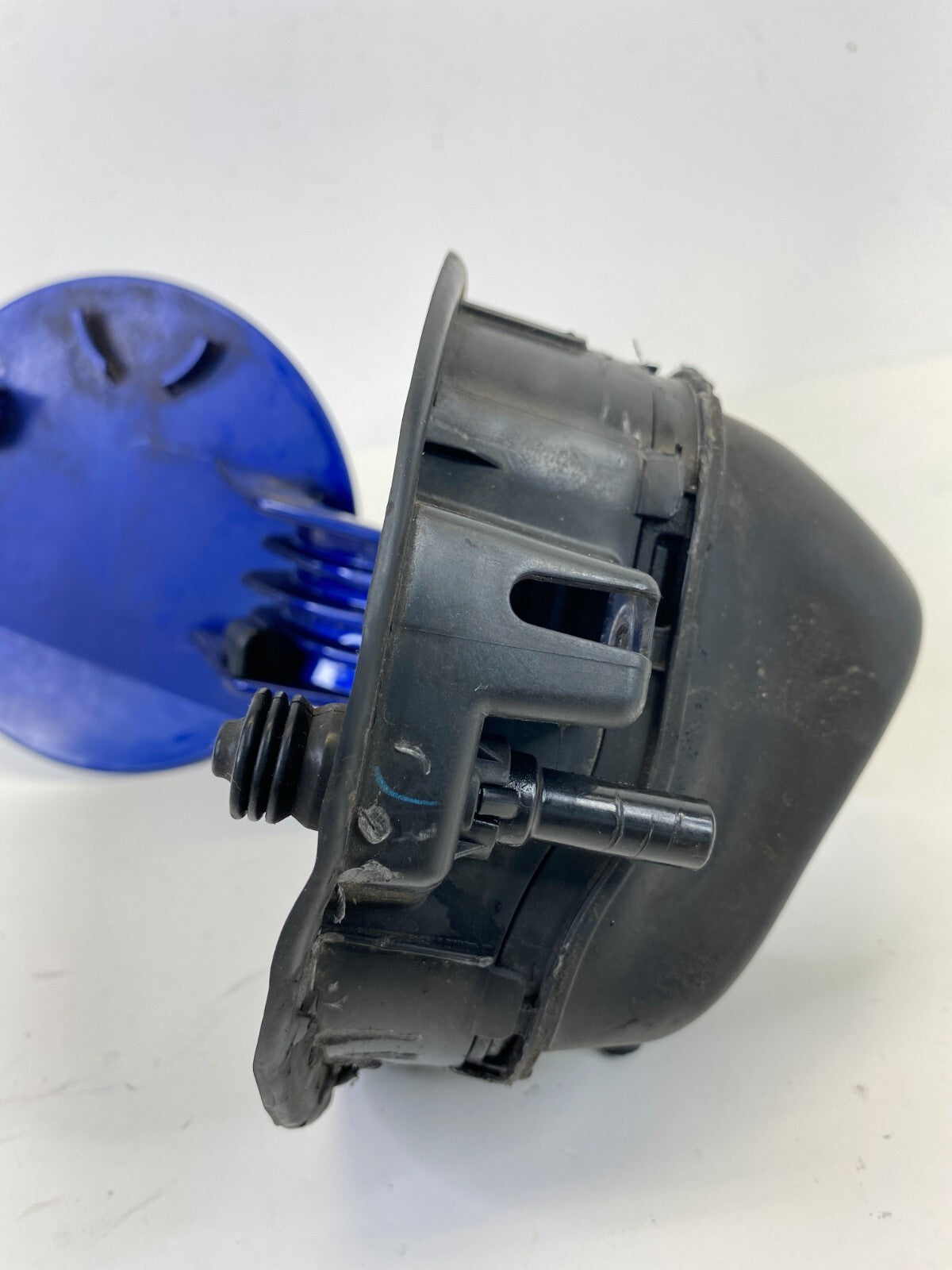 2009-2013 Honda Fit Fuel Filler Door Gas Lid Cover B548P Blue Sensation Pearl