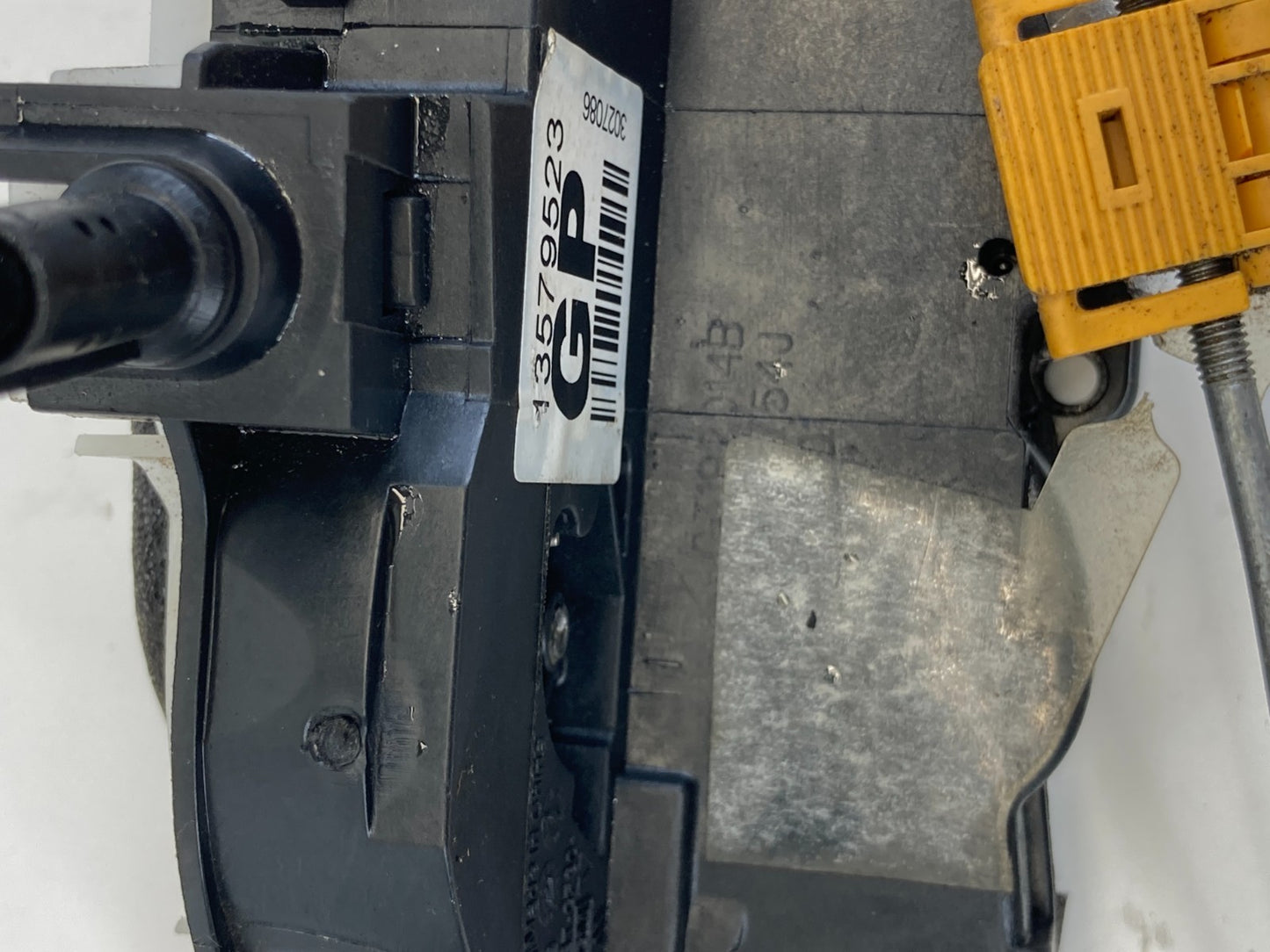 10-17 Chevrolet Equinox Front Right Door Lock Latch Release Actuator 13579523