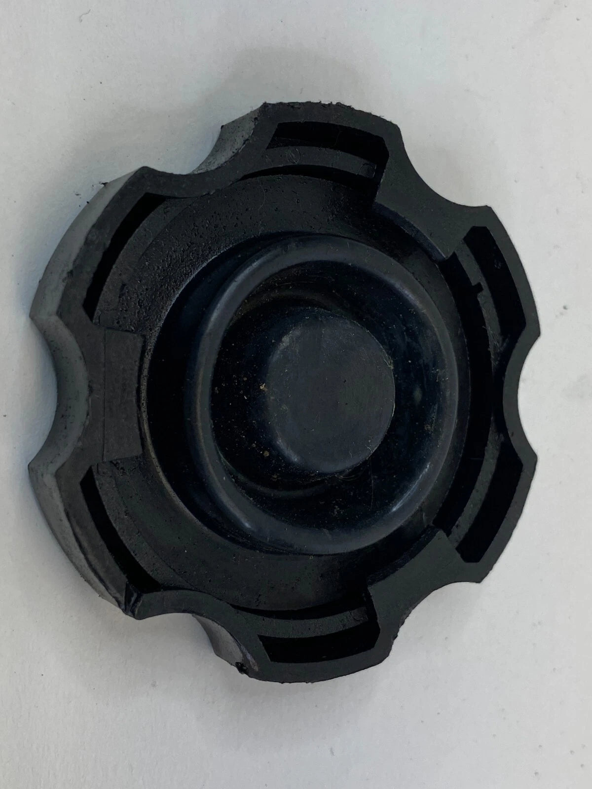 2005-2007 BUICK TERRAZA MASTER CYLINDER FLUID TANK RESERVOIR CAP COVER OEM