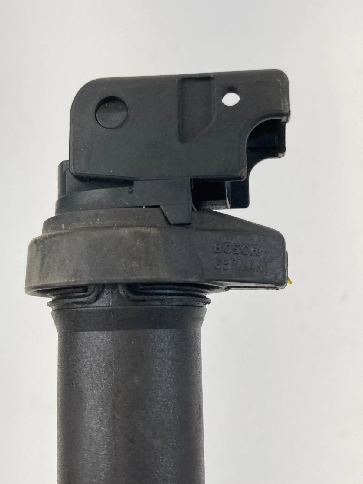 2003-2006 BMW 330XI 3.0L L6 DOHC 24V ENGINE IGNITION IGNITER COIL BOSCH OEM