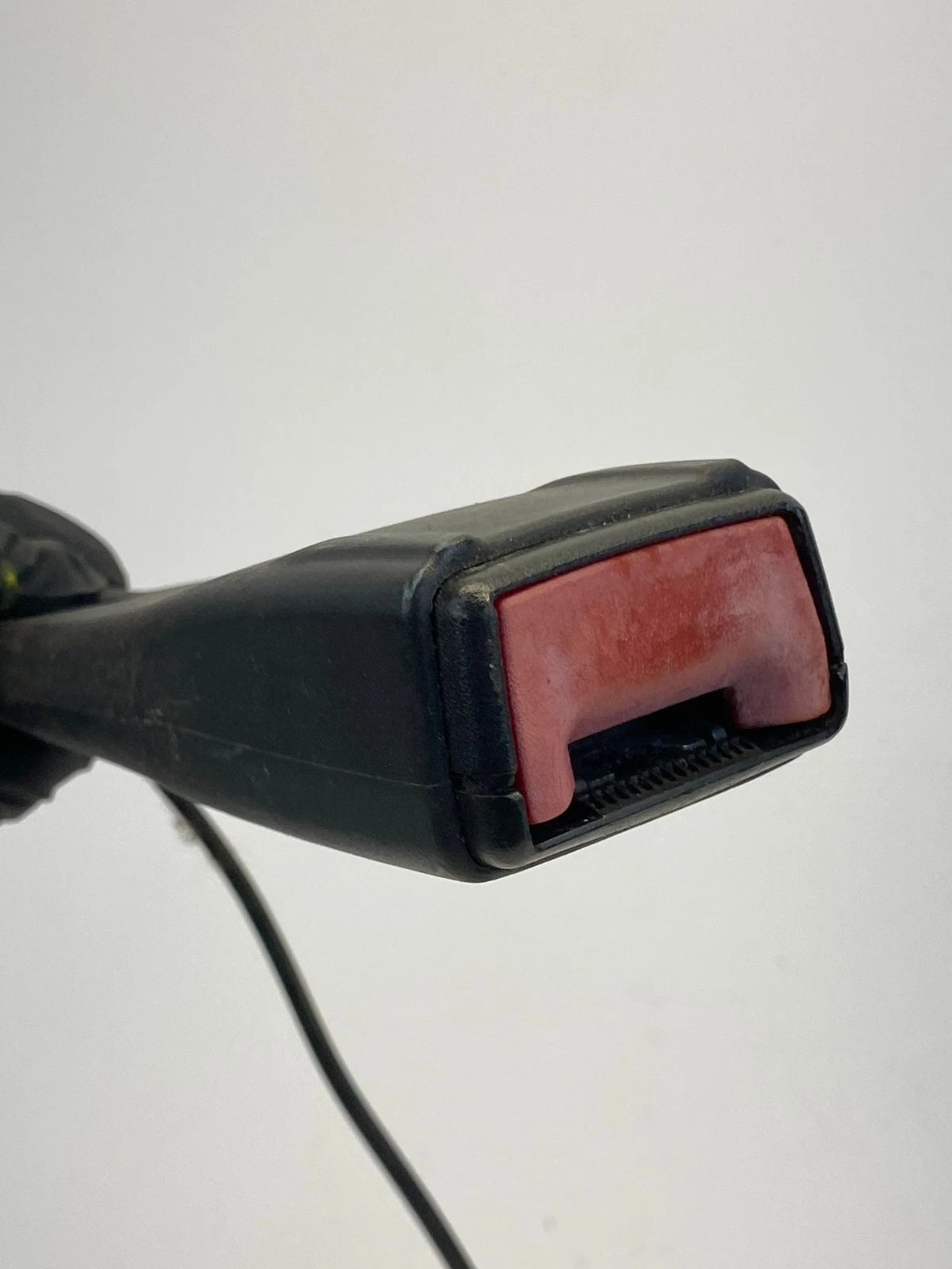 11-16 CHEVROLET CRUZE 16 CRUZE LIMITED FRONT RIGHT PASSENGER SEAT BELT BUCKLE