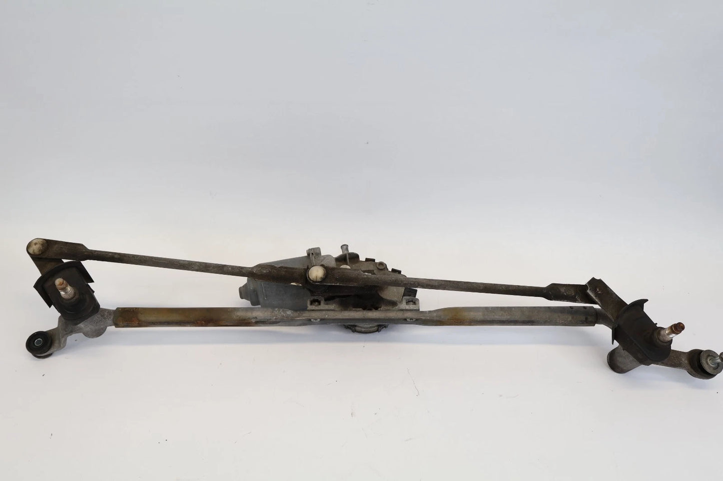 2011-2013 JEEP GRAND CHEROKEE WINDSHIELD WIPER MOTOR W/ LINKAGE 55079158AD OEM